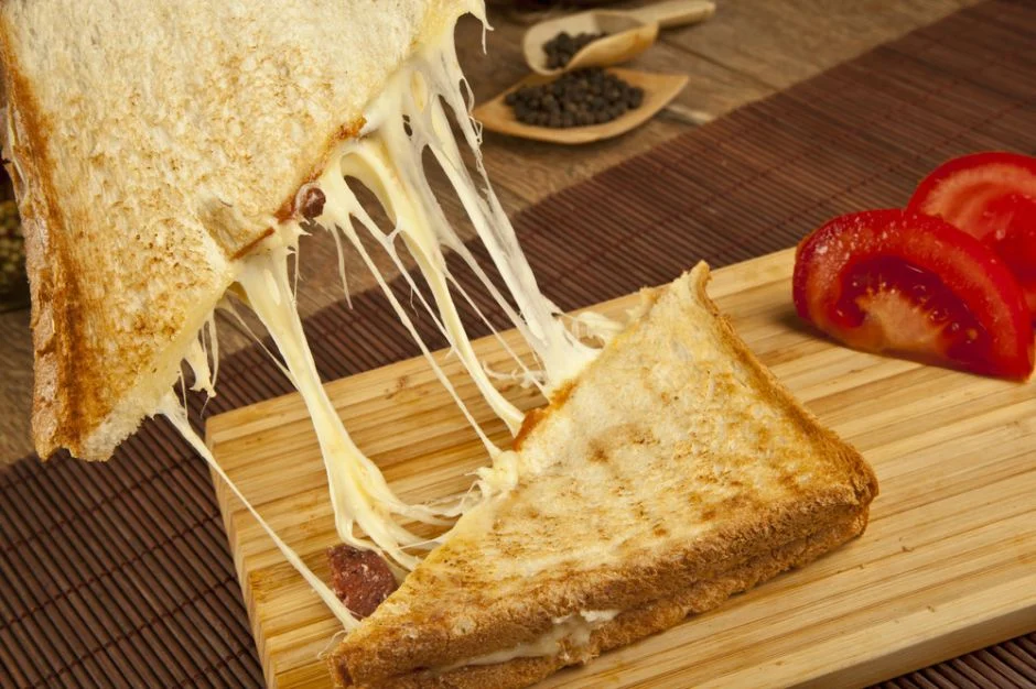 KAŞARLI TOST VEYA SANDVİÇ
